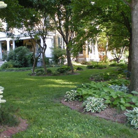 Beall Mansion An Elegant Bed & Breakfast Inn Элтон Экстерьер фото