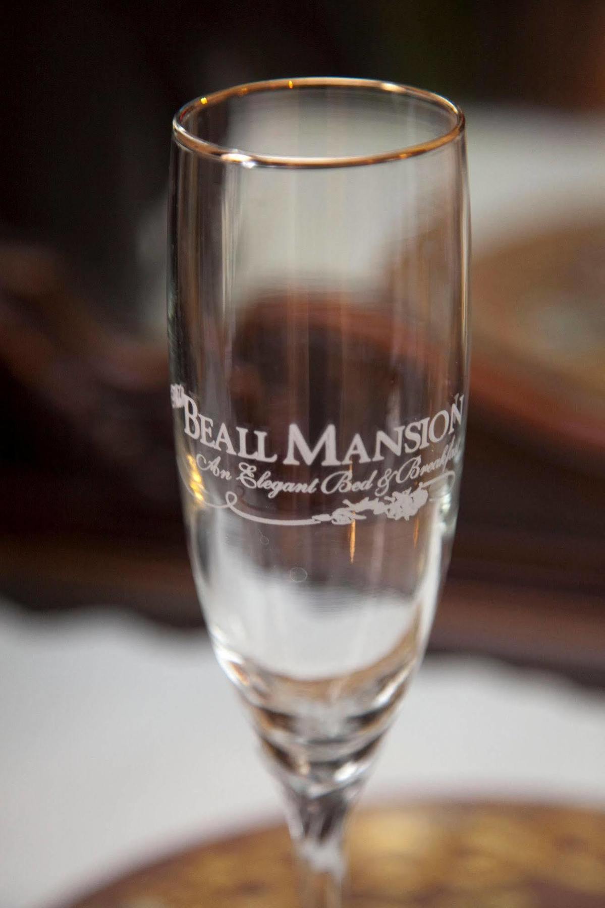 Beall Mansion An Elegant Bed & Breakfast Inn Элтон Экстерьер фото